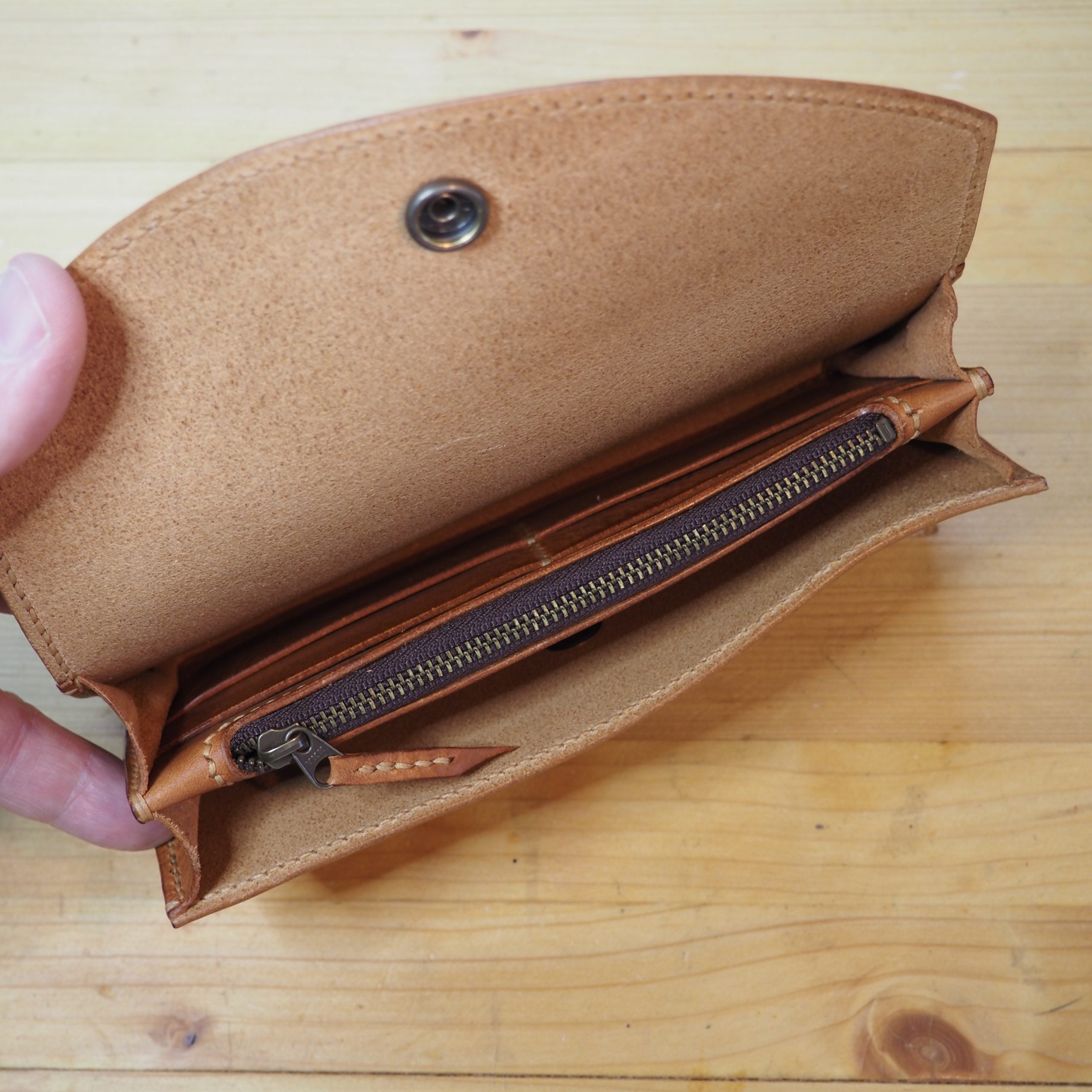 Long Leather Wallet w/ Chain (Brass & Brown) – Stirling Soap Company